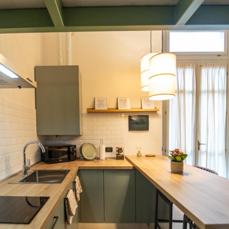 Modern apartment with parking, Wi-Fi & SmartTv - Appartamento con 1 Camera da Letto - 20