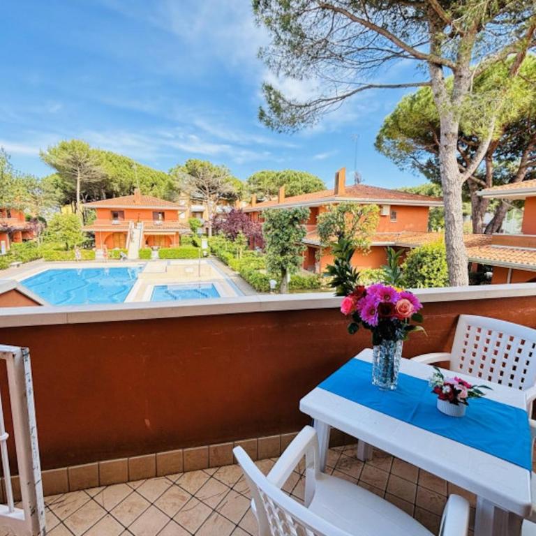 Colorful apartment with balcony-Beahost - Appartamento - 10