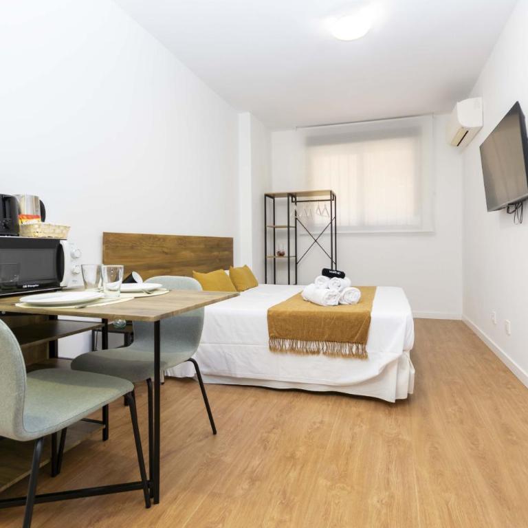 Classy - Ferga Suites - Estudio Deluxe con cama grande - 3
