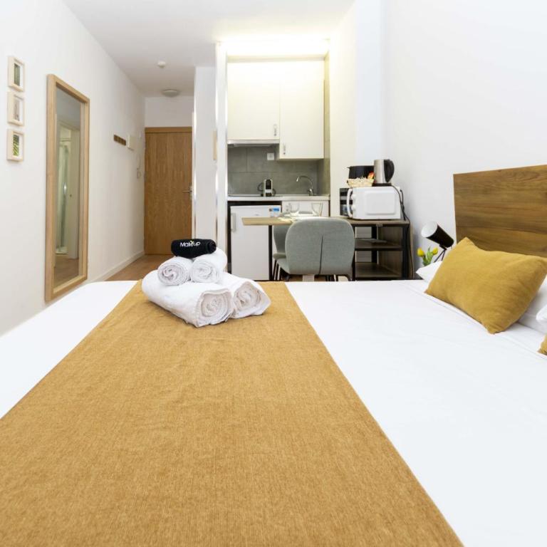 Classy - Ferga Suites - Estudio Deluxe con cama grande - 8
