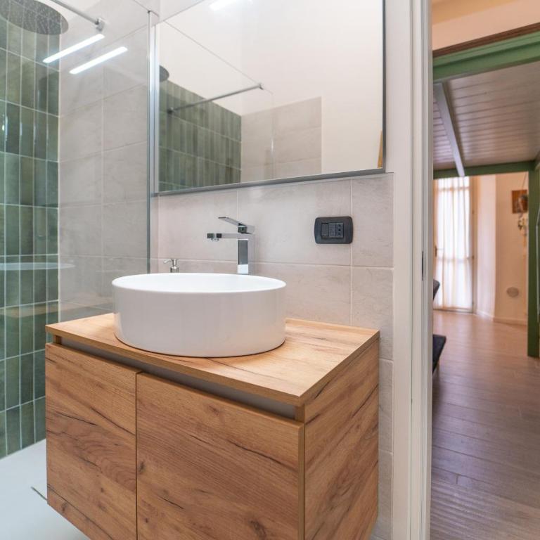 Modern apartment with parking, Wi-Fi & SmartTv - Appartamento con 1 Camera da Letto - 10
