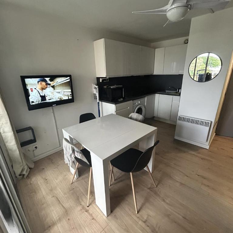 Appartement 4 personnes secteur falaise avec parking - Appartamento con 1 Camera da Letto - 2