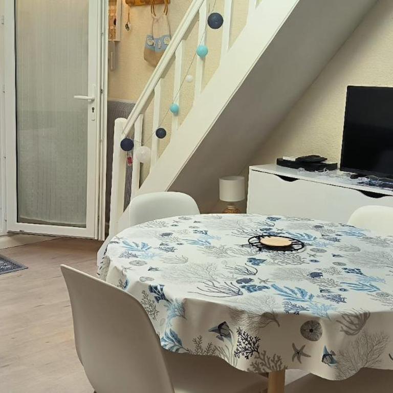 St Cyprien cocon a 2 pas de la mer - Vacation Home - 4