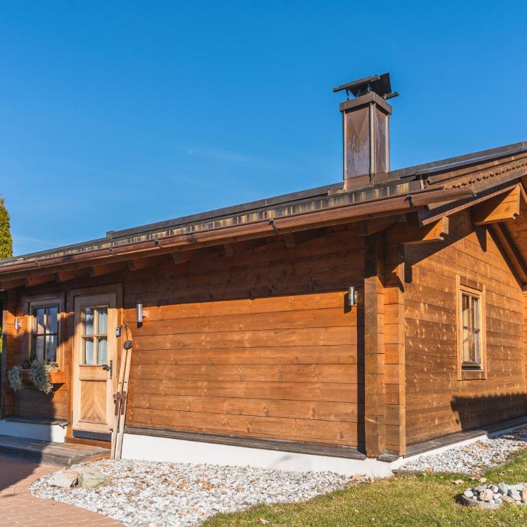 Dorfchalets - Chalet Lausi inkl Tauern Spa Therme Eintritt & Sommerkarte - Ferienhaus - 3