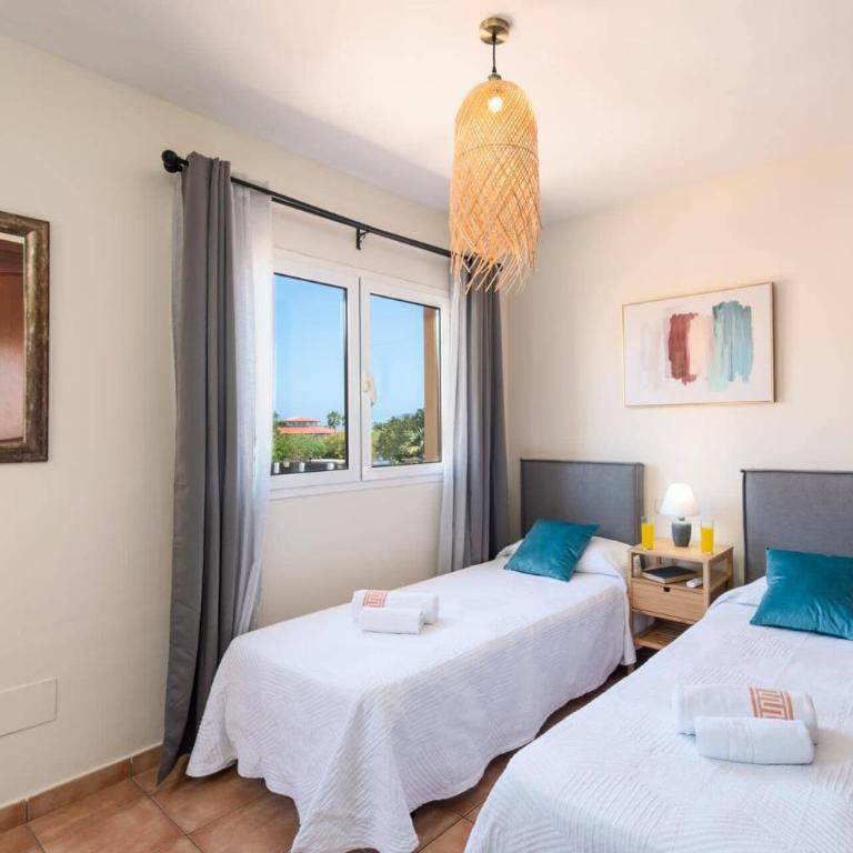 Villa Ana by Villa Plus - Villa - 11