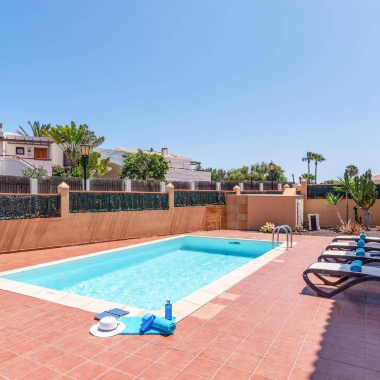 Villa Ana by Villa Plus - Villa - 2