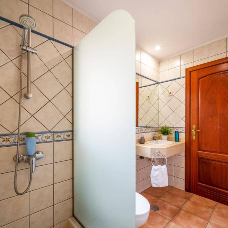 Villa Ana by Villa Plus - Villa - 12