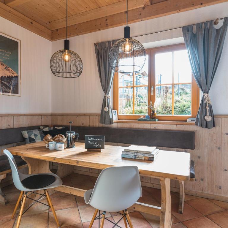 Dorfchalets - Chalet Cenzi inkl Tauern Spa Therme Eintritt & Sommerkarte - Ferienhaus - 9