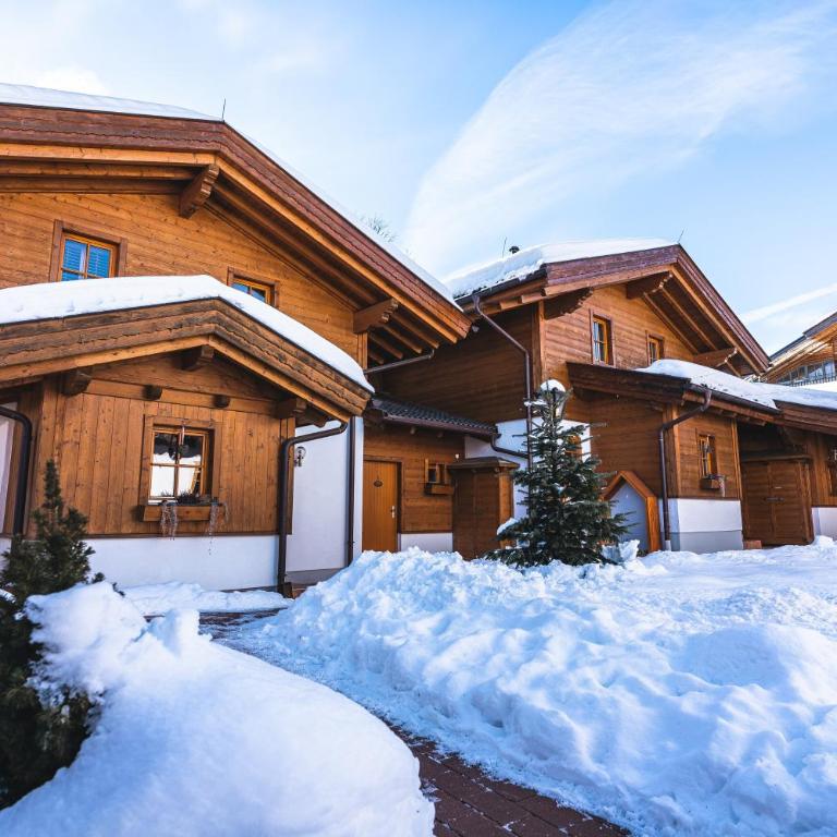 Dorfchalets - Chalet Cenzi inkl Tauern Spa Therme Eintritt & Sommerkarte - Ferienhaus - 11