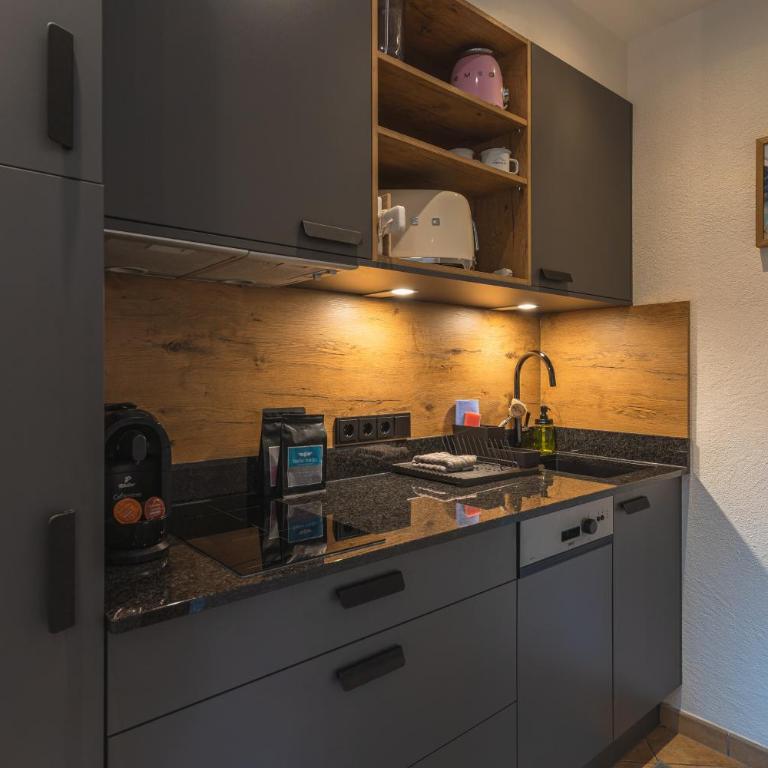 Dorfchalets - Appartement Waldi inkl Tauern Spa Therme Eintritt & Sommerkarte - Apartment - 7
