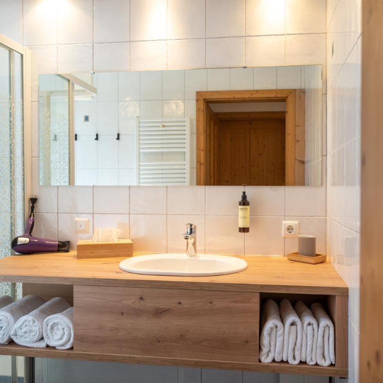 Dorfchalets - Chalet Dora inkl Tauern Spa Therme Eintritt & Sommerkarte - Ferienhaus - 8