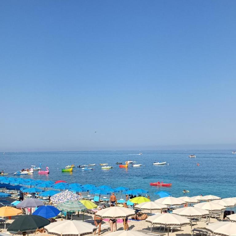 Stefanelli Tropea Home - Double Room with Balcony - 15