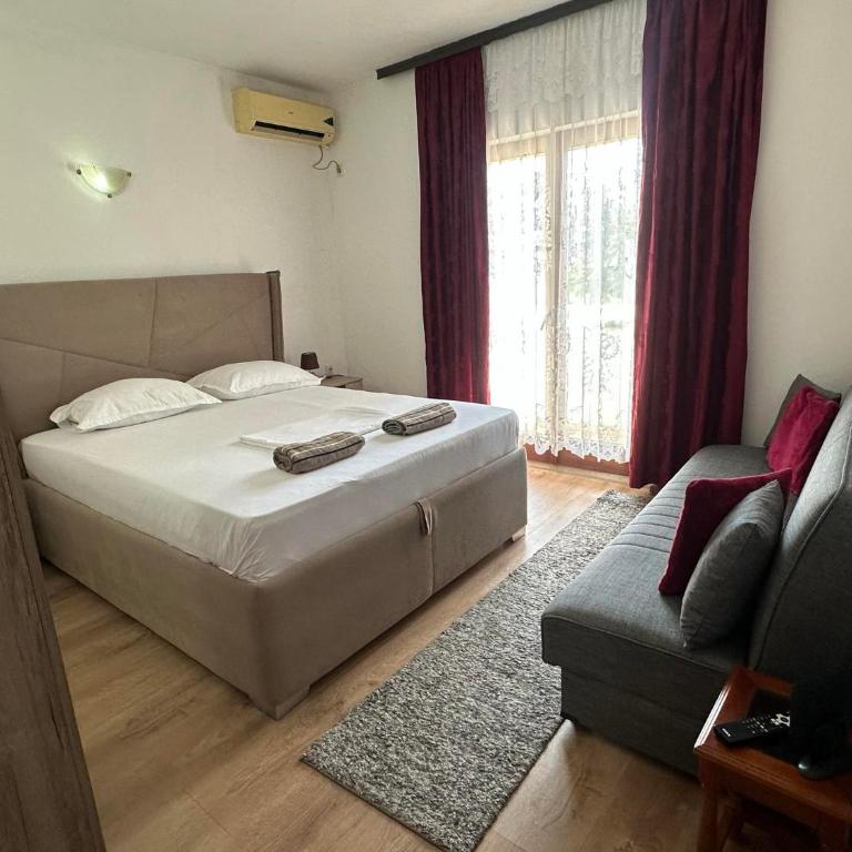 Rooms Ajllin - Dvokrevetna Soba s Pomoćnim Ležajem - 4