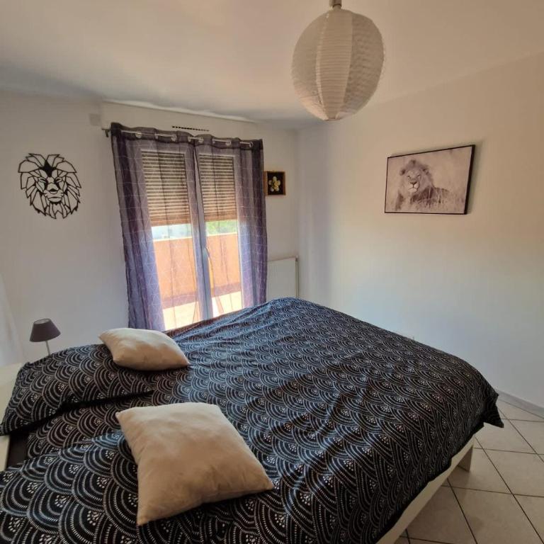 Comfortable stay near the beach and the center - Apartment - 24