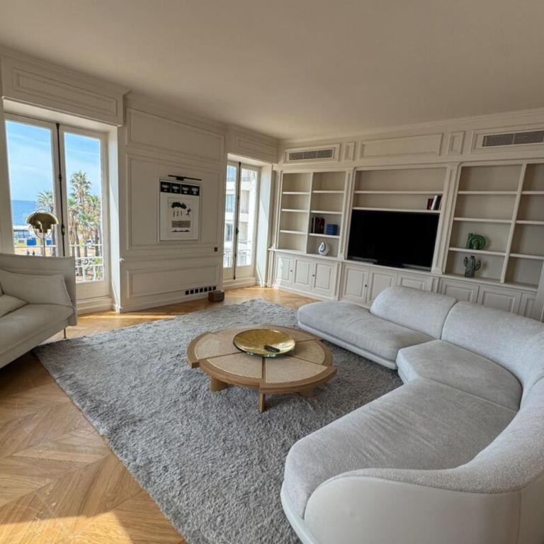 Brand-new 100 sqm apartment with breathtaking panoramic views over Cannes’ - Appartement - 3
