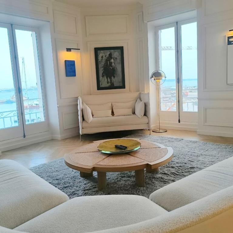 Brand-new 100 sqm apartment with breathtaking panoramic views over Cannes’ - Appartement - 8