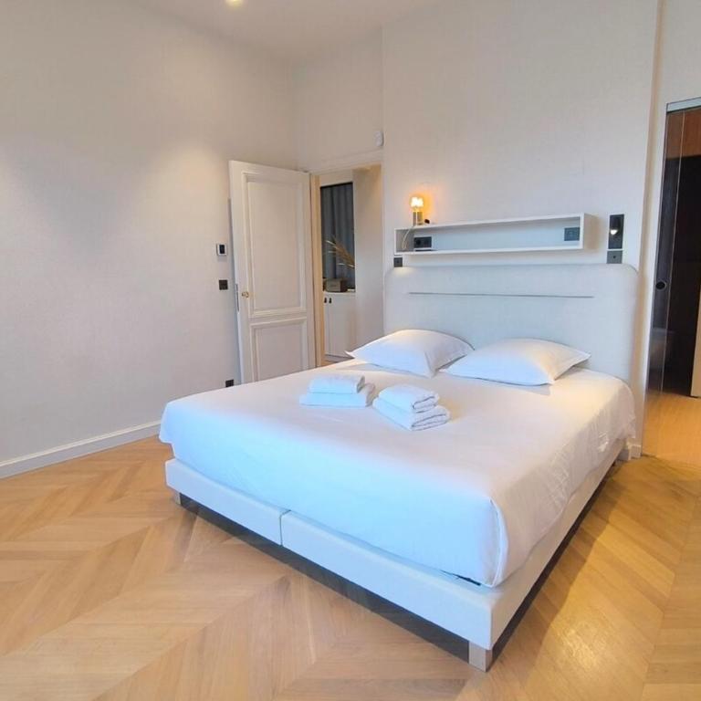 Brand-new 100 sqm apartment with breathtaking panoramic views over Cannes’ - Appartement - 16