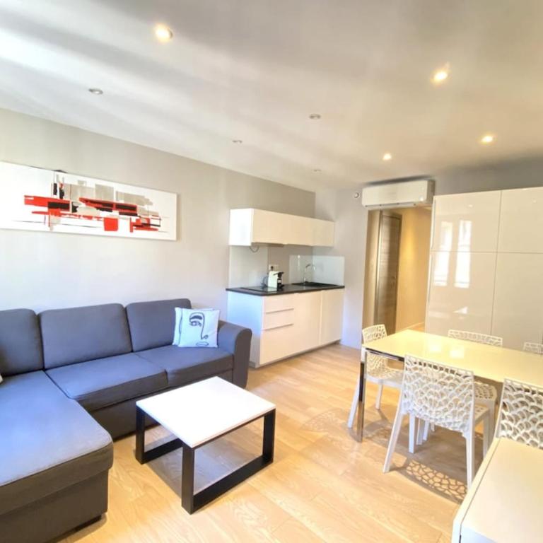 Stylish 2 Bed Apartment 1 Min to Palais & Beach - Apartment - 1