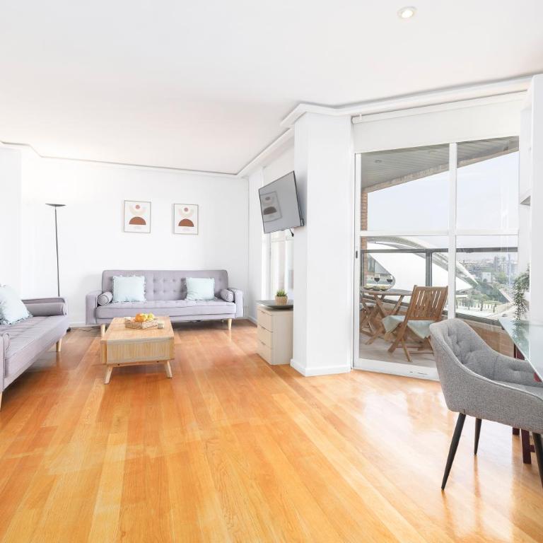 Travel Hábitat L'Umbracle - Three-Bedroom Apartment - 11