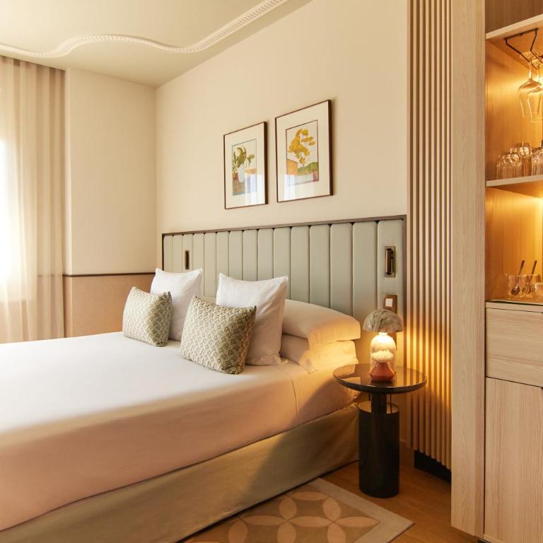 Grand Hotel Central, Small Luxury Hotels - Standard Double Room - 4
