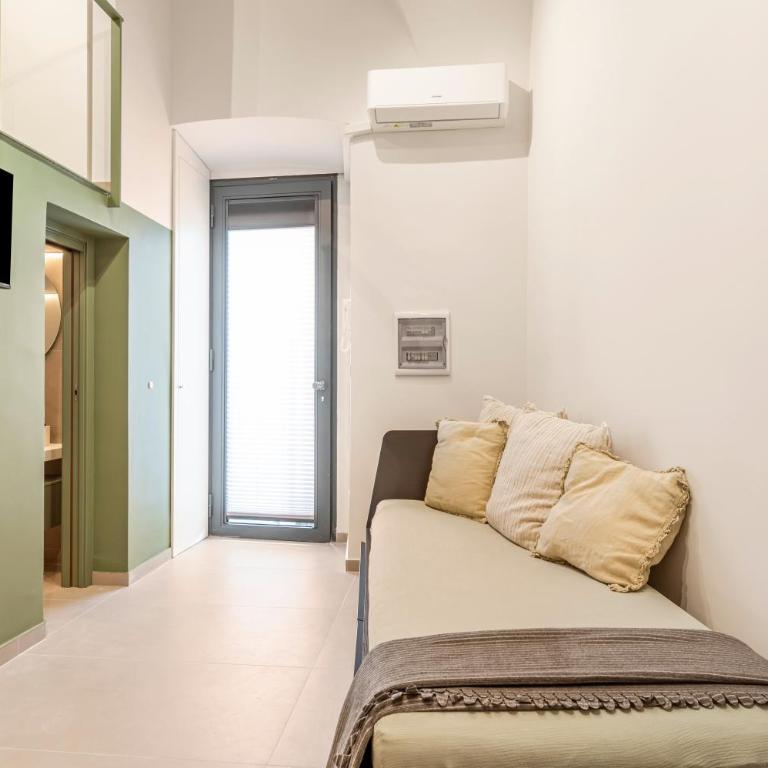 GuestHost - Central and Bright Apartment Catania - One-Bedroom Apartment - 2