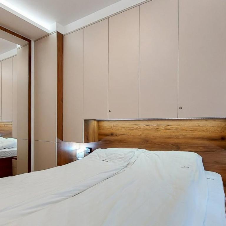 Diamond House - One-Bedroom Apartment - 15