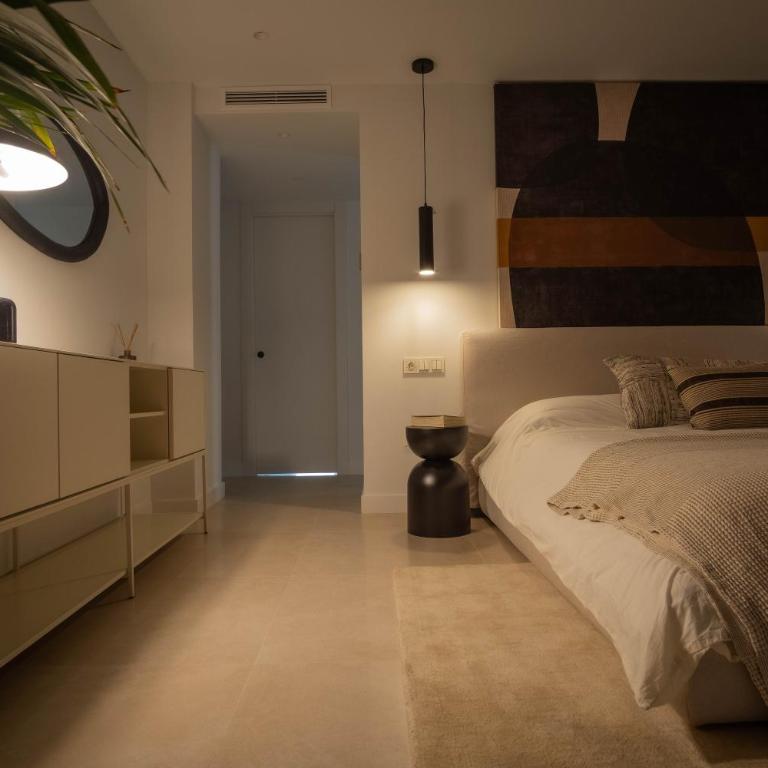 Luxury Villa Sunset Hills by ELE Apartments - Villa - 17