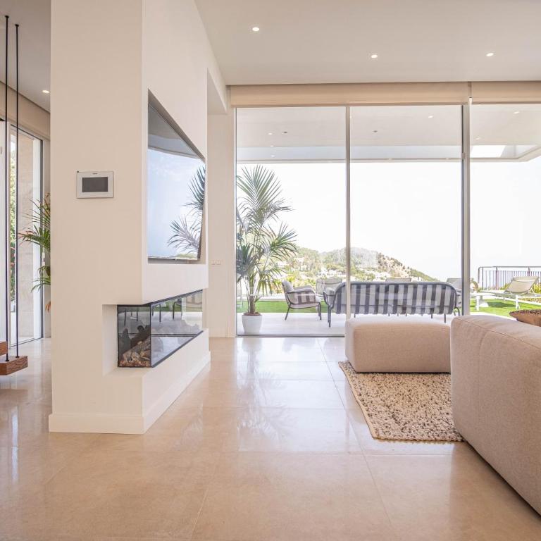 Luxury Villa Sunset Hills by ELE Apartments - Villa - 6