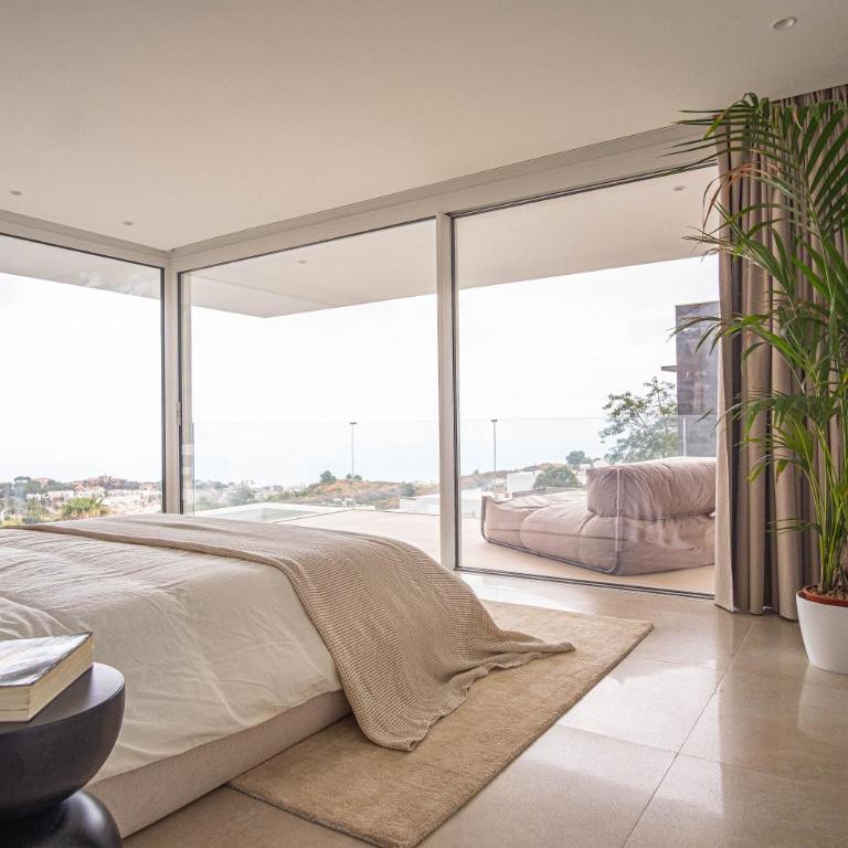 Luxury Villa Sunset Hills by ELE Apartments - Villa - 9