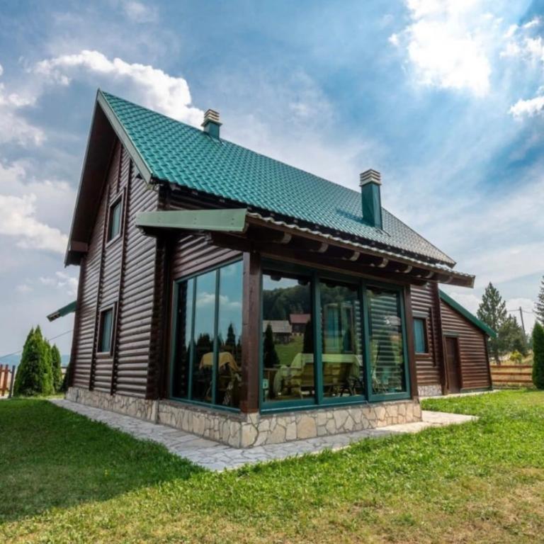 Cozy House near Savin Kuk - Three-Bedroom House - 10