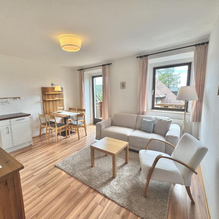 Villa Maier B&B & Apartments - Apartment with View and Balcony - 1