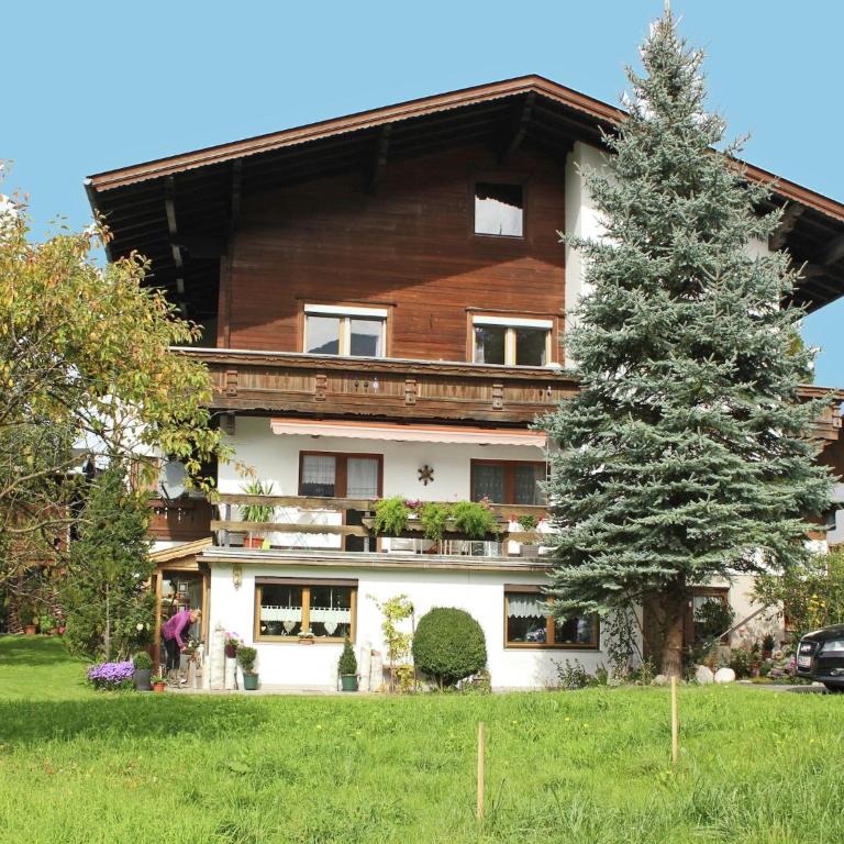 Apartment in Stumm near Ski Slopes - Apartment mit 3 Schlafzimmern - 1