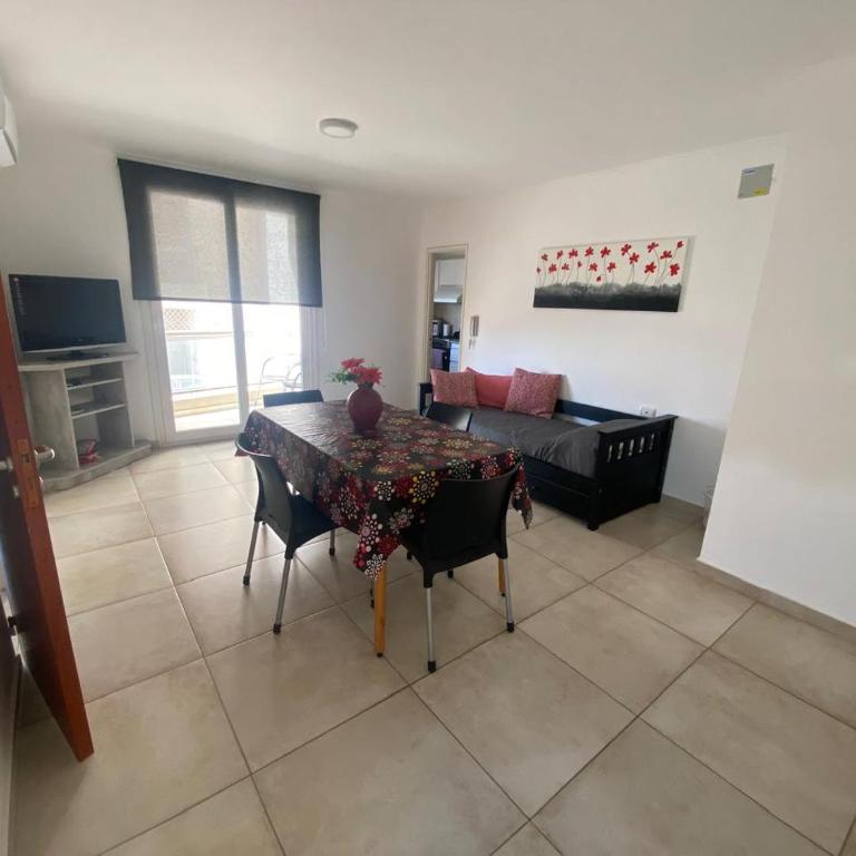 Dpto con vista a la plaza - Con Piscina y Gym en pleno centro - Apartamento de 1 dormitorio - 9