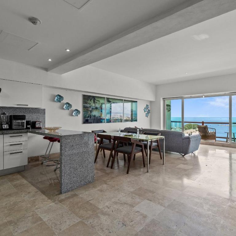 Deck12 Casino and Resort by Monyxbnb - Four-Bedroom Platinum Apartment - 49