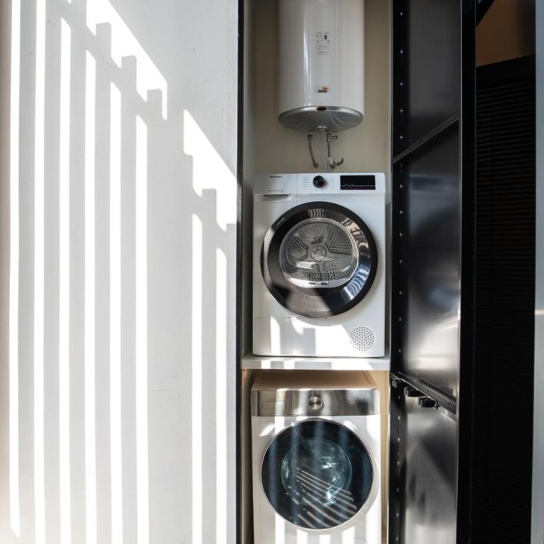 Central loft 60 m2 ideal for small families - Two-Bedroom Apartment - 20