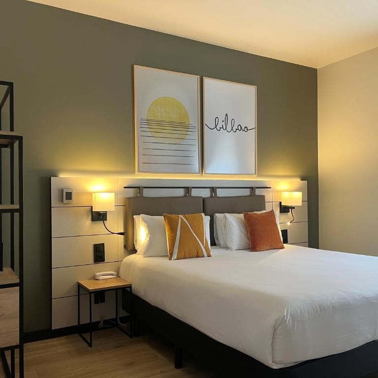 voco Bilbao - City by IHG - One-Bedroom Suite - 2