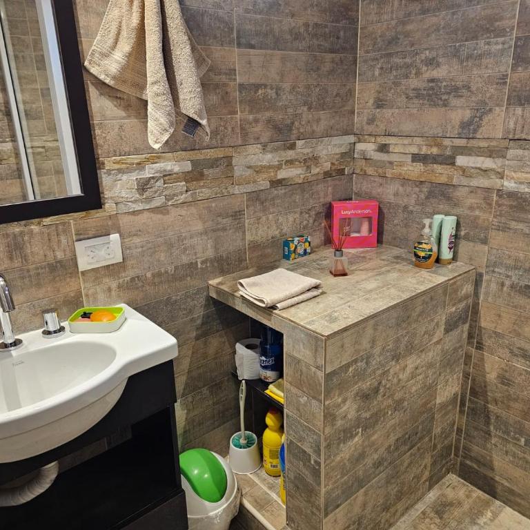 La casita del bosque - Two-Bedroom House - 13