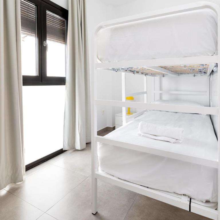 Nest Flats Granada - Two-Bedroom Family Apartment - 19