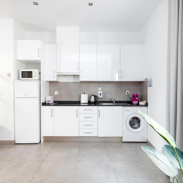 Nest Flats Granada - One-Bedroom Family Apartment - 13