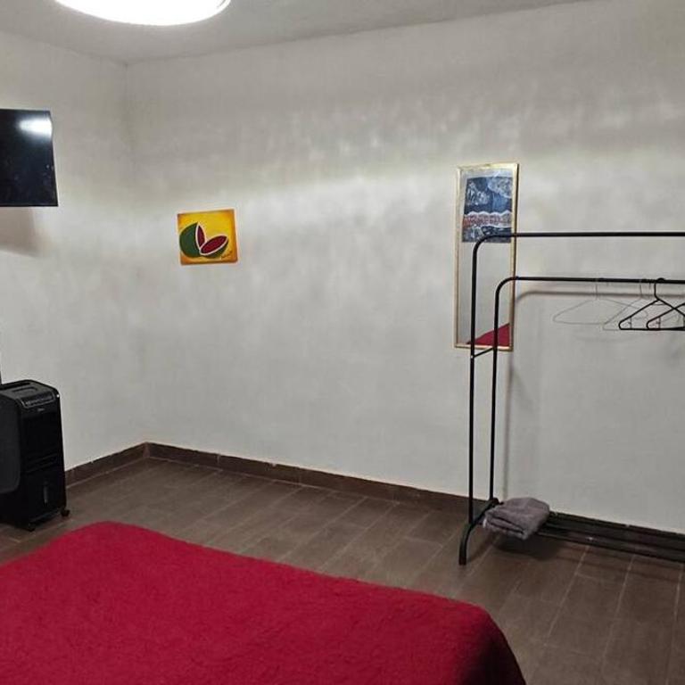 Habitaciones a 8 min de Plaza bella y Almenares - Habitación Doble con baño compartido - 5
