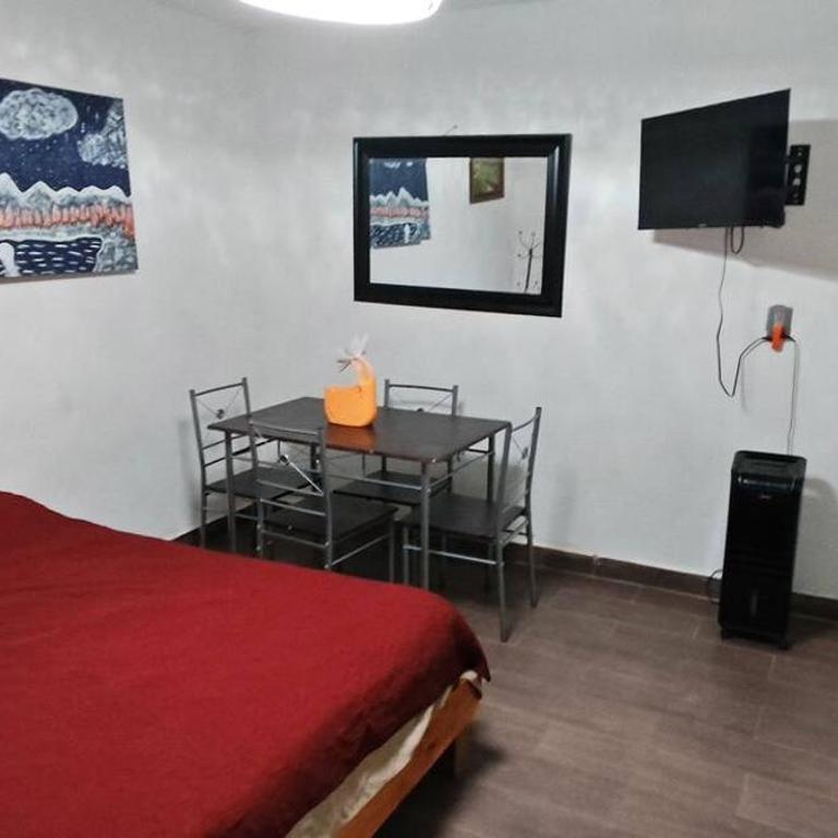 Habitaciones a 8 min de Plaza bella y Almenares - Habitación Doble con baño compartido - 4
