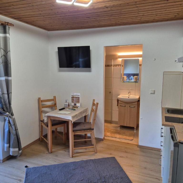 Landhaus Dersch - Studio avec Balcon - 7