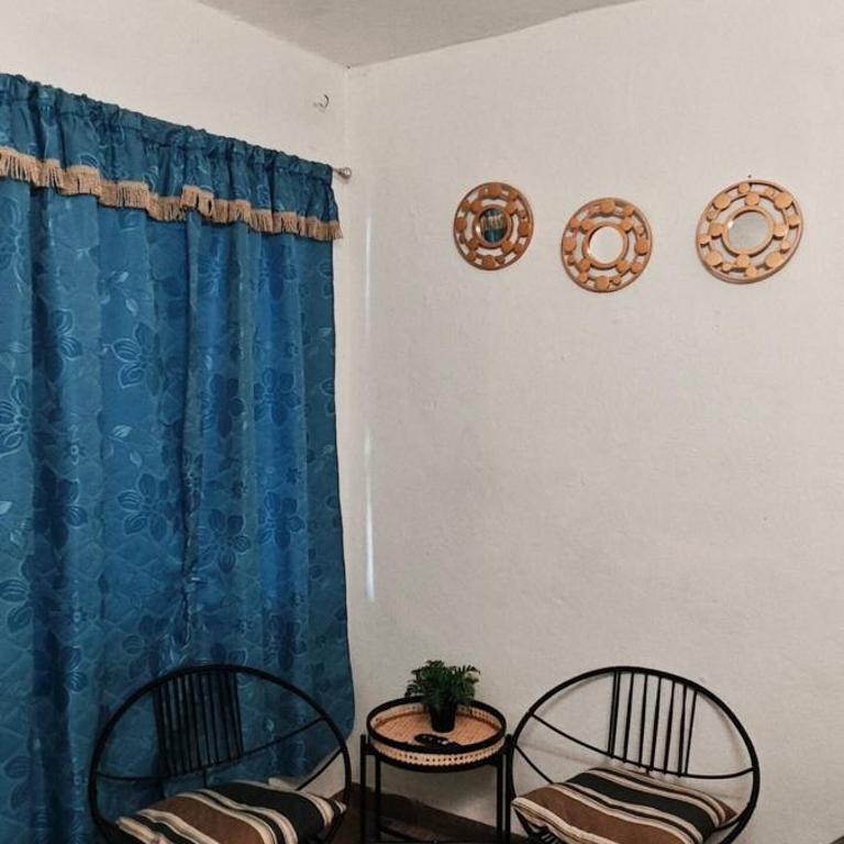 Habitaciones a 8 min de Plaza bella y Almenares - Habitación Doble con baño compartido - 3