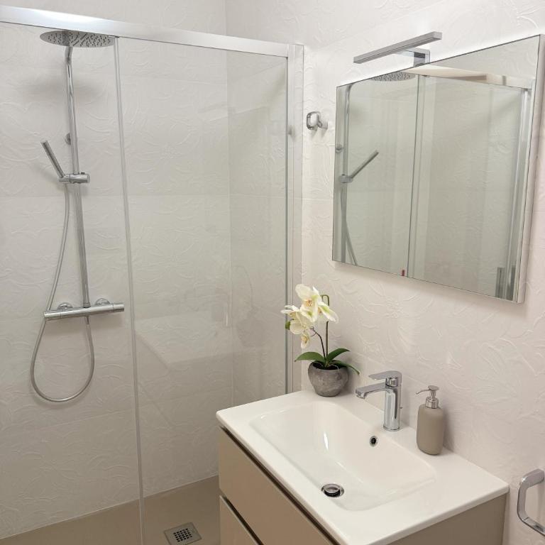 Nune - Apartment & Room - One-Bedroom Apartment - 3