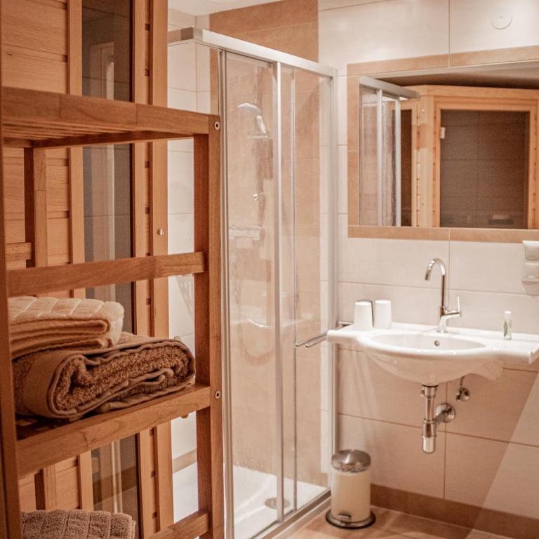 Ferienwohnung Schoberhof - Three-Bedroom Apartment - 9