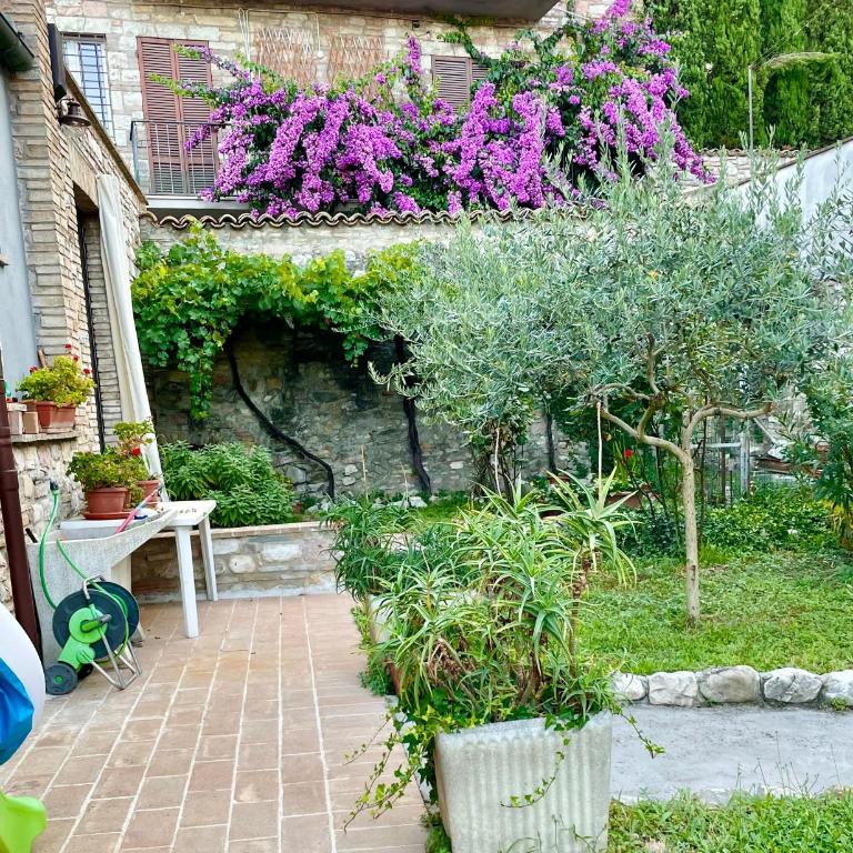 Giardino tra le Mura - Camera Matrimoniale con Bagno Privato - 17
