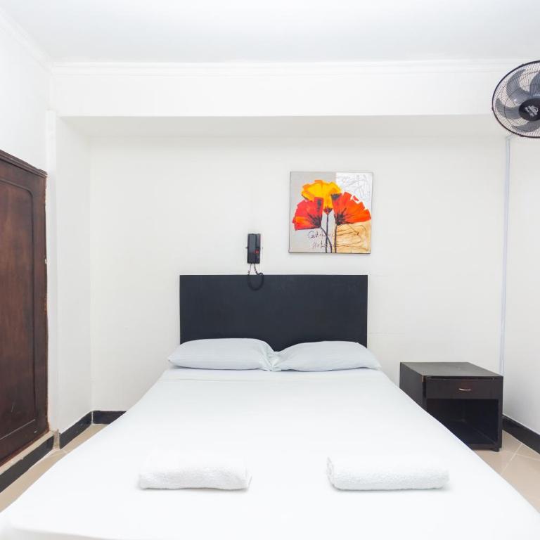 Hotel Villa Real 70 Laureles - Double Room - 4