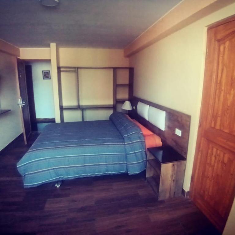 Berlina Hotel - Large Single Room - 2