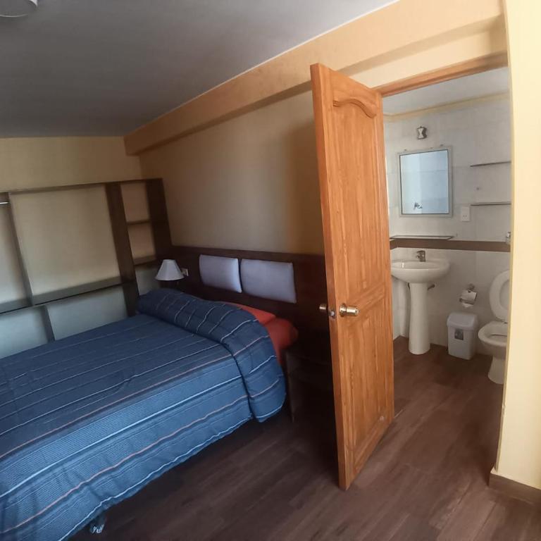 Berlina Hotel - Standard Double Room - 9