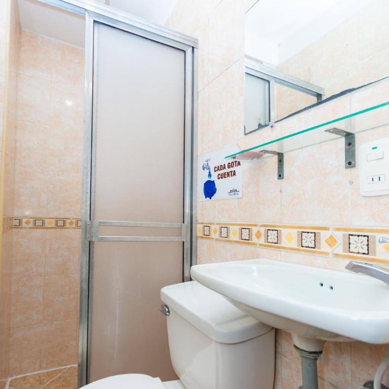 Hotel Villa Real 70 Laureles - Standard Triple Room - 1